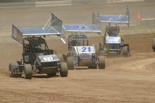 Bridgeport speedway 6-20-04-1.jpg (113137 bytes)