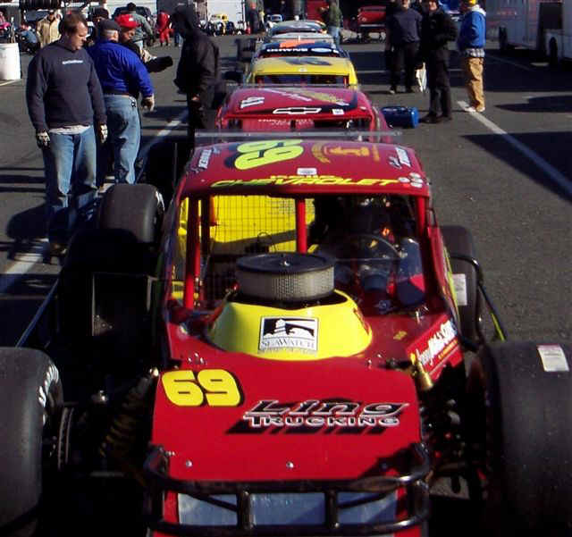 The Modifieds Line Up.jpg (86169 bytes)